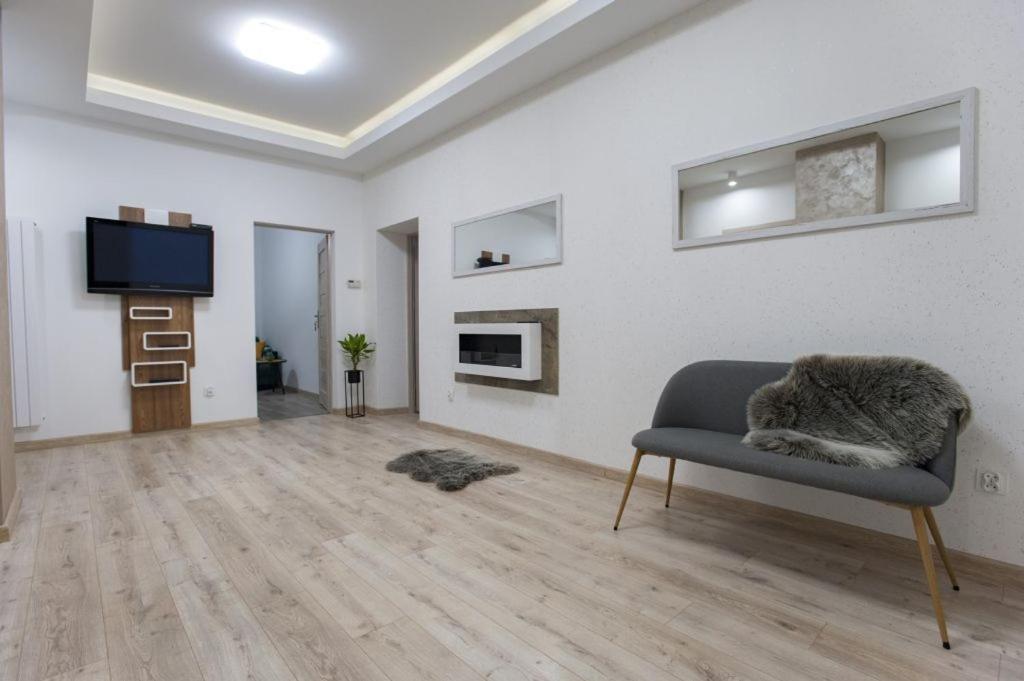 Apartamenty Pod Fortami プシェムィシル エクステリア 写真